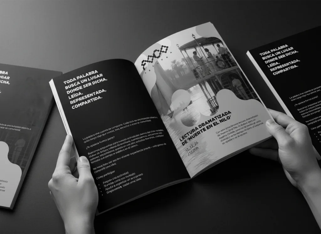 Libreto de programa con la lectura dramatizada de Muerte en el Nilo de Foco Abierto, diseñado por Creatias Estudio